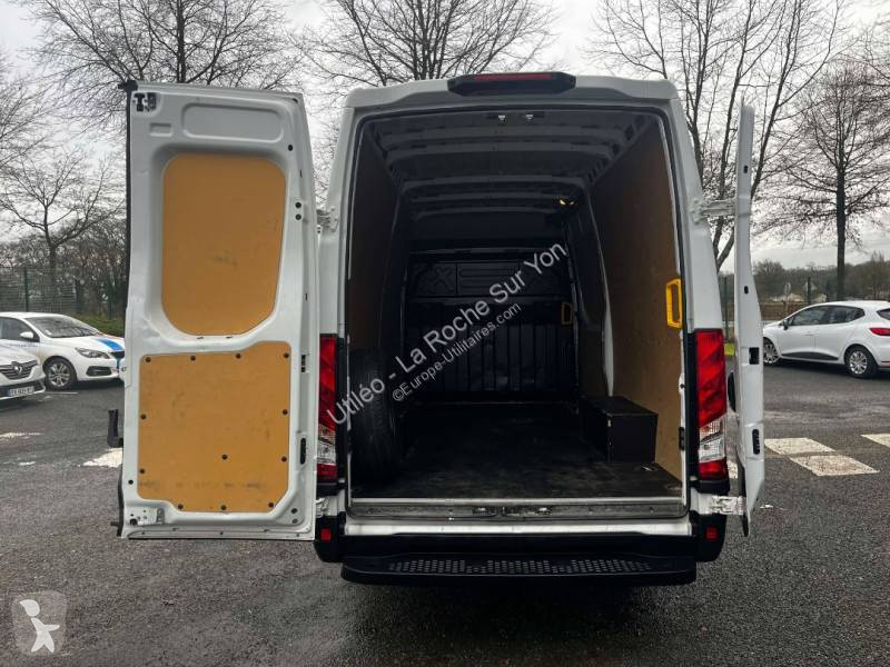 Véhicule utilitaire Iveco