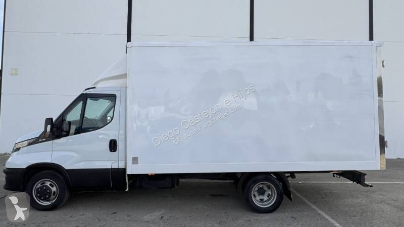 Furgoneta Iveco