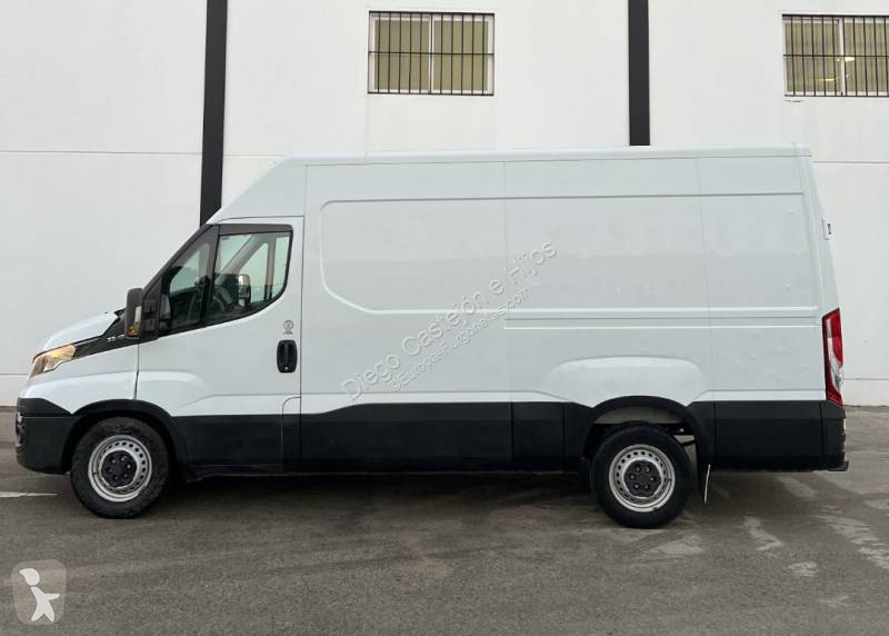 Furgoneta Iveco