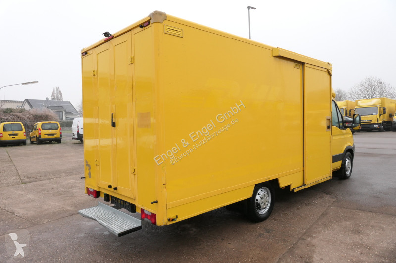 Véhicule utilitaire Iveco Daily 35 S11 C30C...