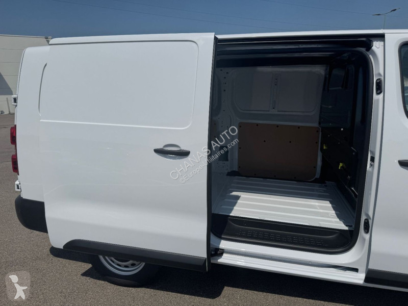 Véhicule utilitaire Peugeot XL BLUEHDI 145 S&S...