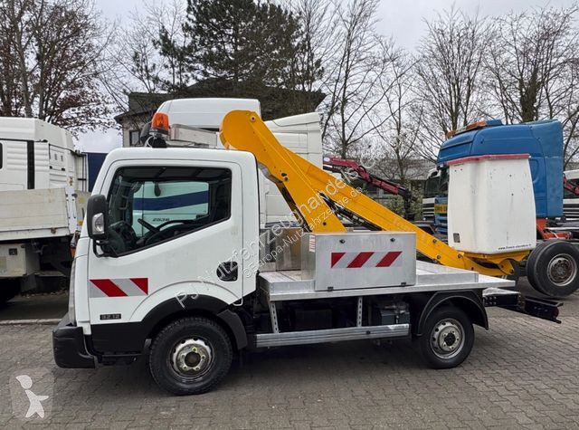 Furgoneta Nissan NT400 Topy 11