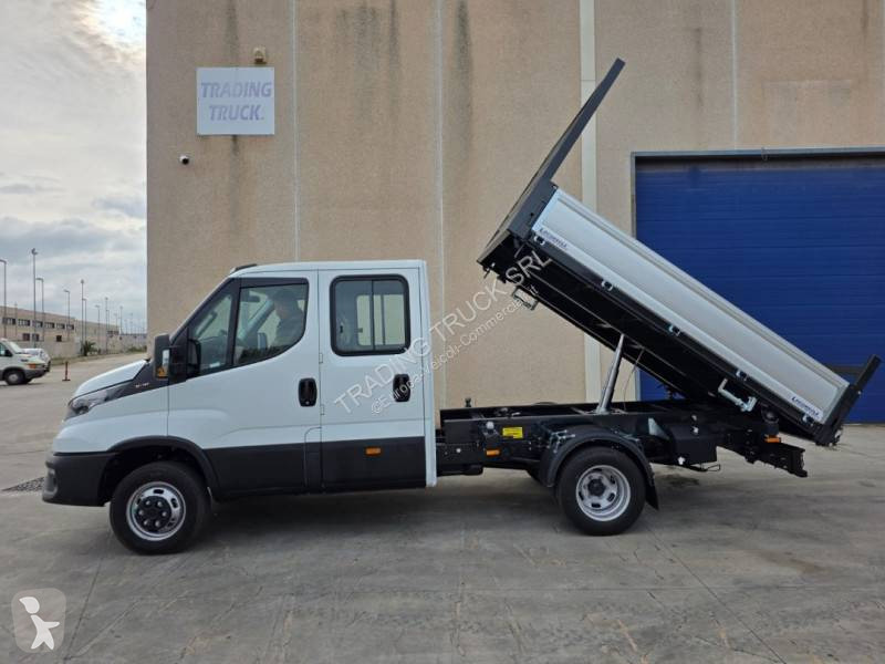 عربة نفعية Iveco