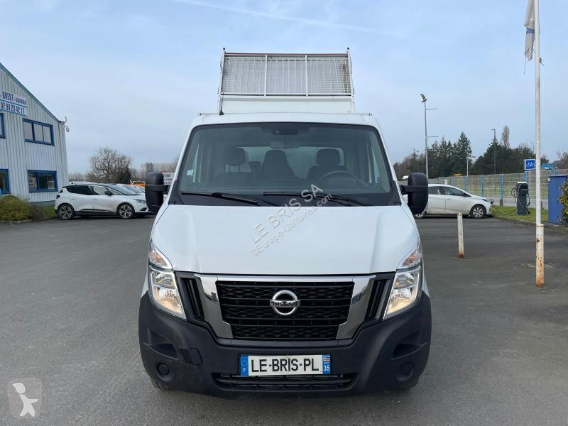 Véhicule utilitaire Nissan 145.35