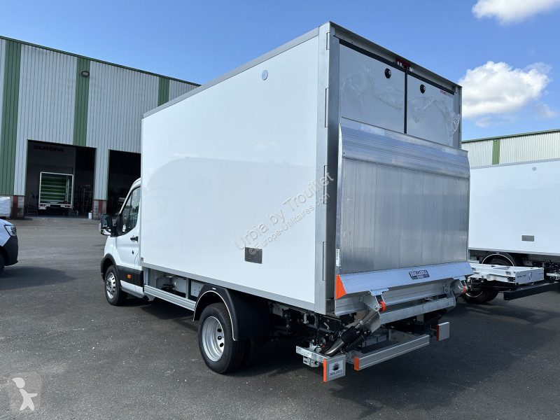 Véhicule utilitaire Ford FRIGO 12M3 130 CV...