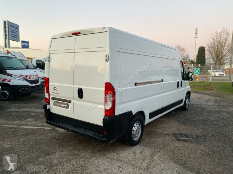 Furgoneta Citroën 33 L2H2 2.2 BlueHDi 140...