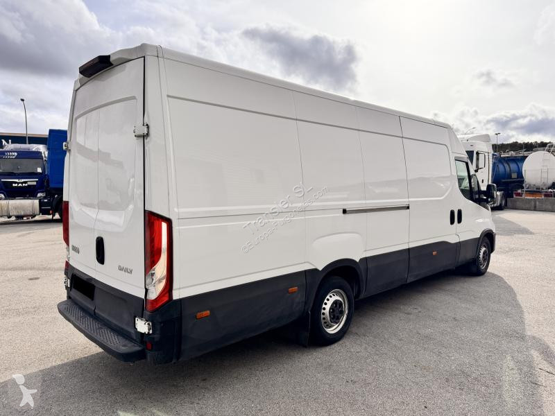 Furgoneta Iveco 35-S-16