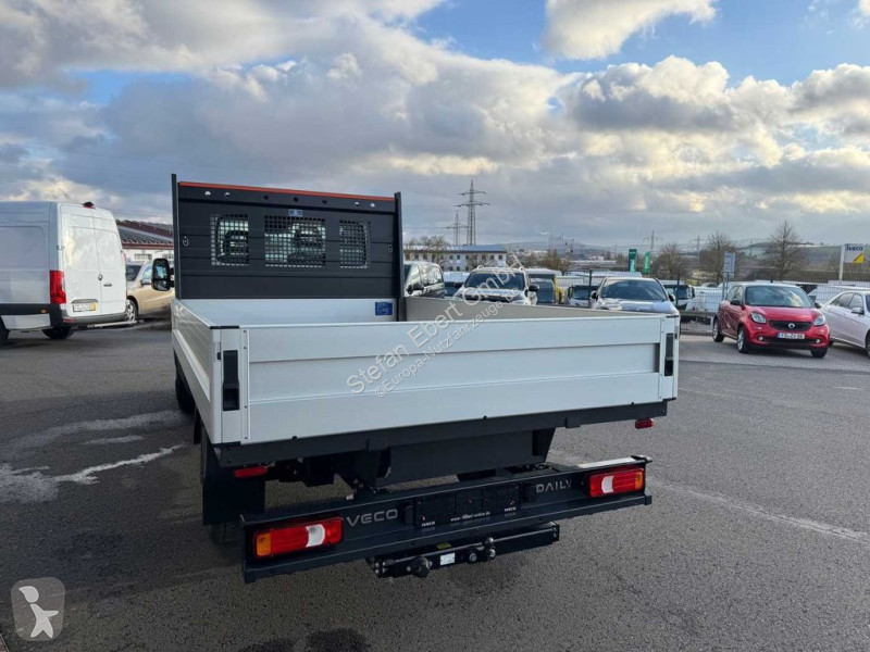 Véhicule utilitaire Iveco 35S14 Pritsche...