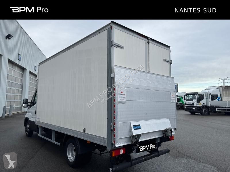 Furgoneta Iveco CCb 35C16H3.0 / Caisse + hayon...