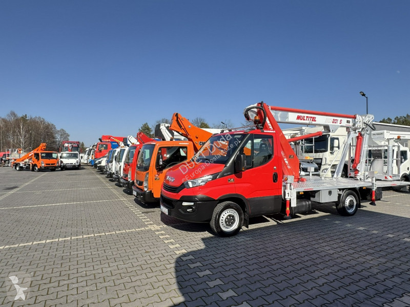 Véhicule utilitaire Iveco 35S12