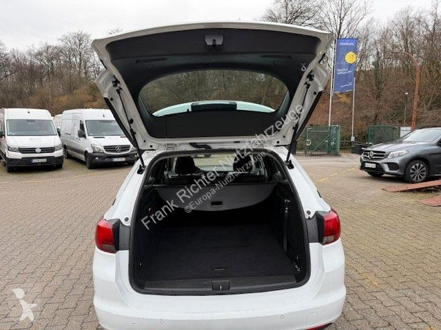 Véhicule utilitaire Opel K Sports Tourer...