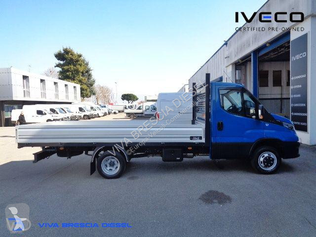 Veicolo commerciale Iveco DAILY