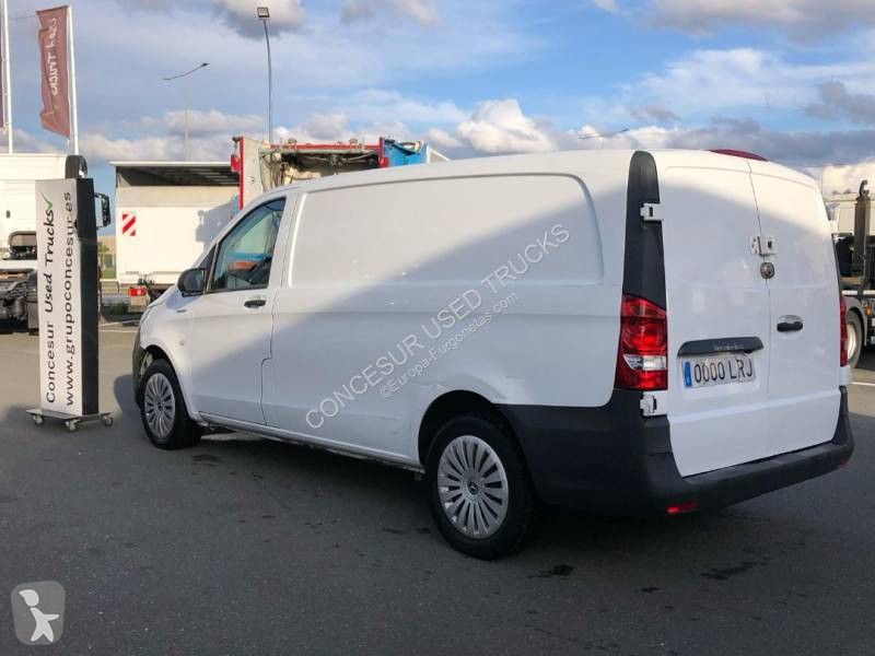Furgoneta Mercedes