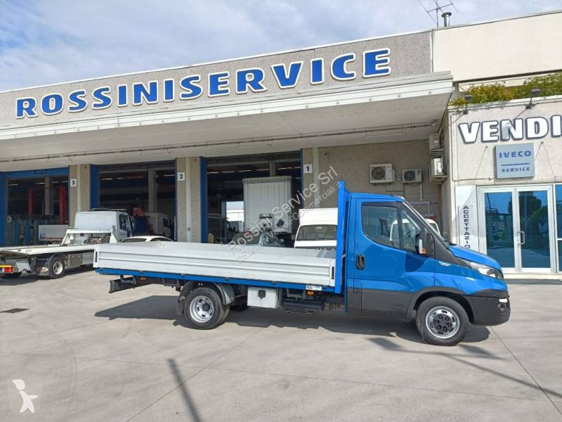 Furgoneta Iveco