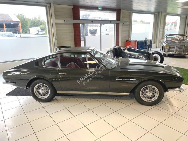 Véhicule utilitaire Aston Martin