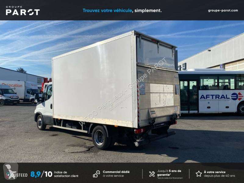 Furgoneta Iveco