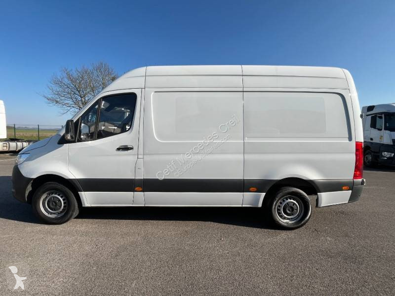 Véhicule utilitaire Mercedes