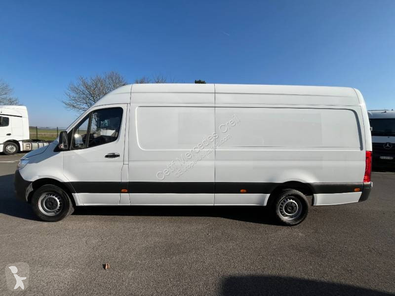 Véhicule utilitaire Mercedes