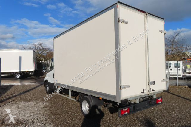 Nyttofordon Iveco 35C16 2,3    Möbelkoffer...