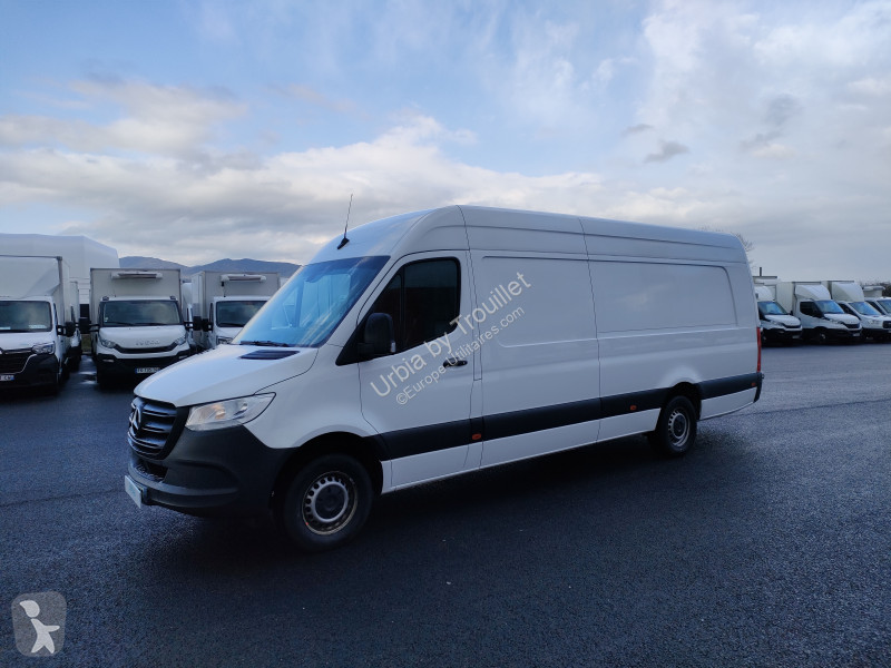 Véhicule utilitaire Mercedes SPRINTER FOURGON