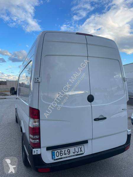 Furgoneta Mercedes