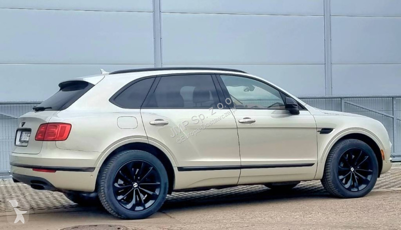 Véhicule utilitaire Bentley BENTAYGA 6.0  W12