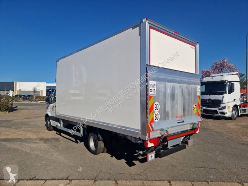 Véhicule utilitaire Mercedes
