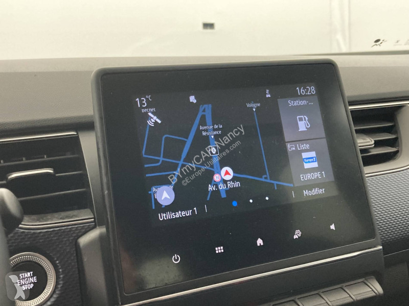 Autoutilitară Renault Arkana mild hybrid 140...