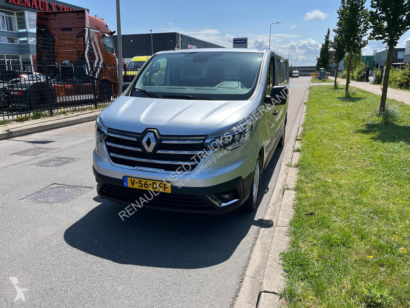 Furgoneta Renault E-Tech Red L2 H1, Airco, Nav,...