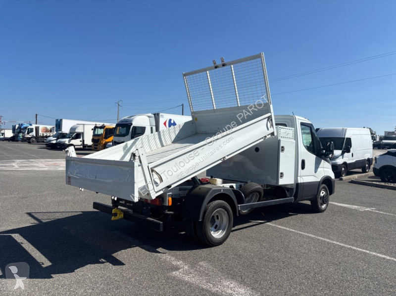 Veículo utilitário Iveco 35C16H3.0 empattement...