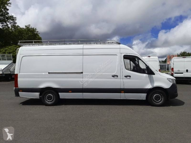 Véhicule utilitaire Mercedes