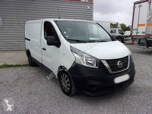 Autoutilitară Nissan