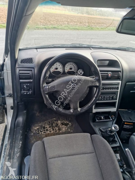 Autoutilitară Opel ASTRA