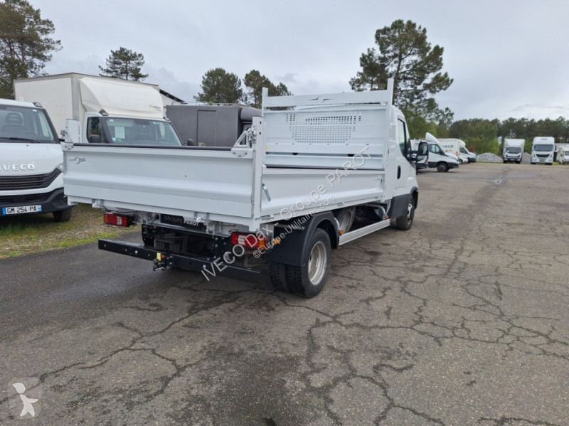 Užitkové vozidlo Iveco 35C16H3.0 empattement 4100