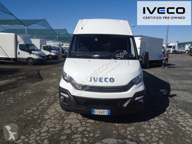 Veículo utilitário Iveco DAILY 35S16 - 4100