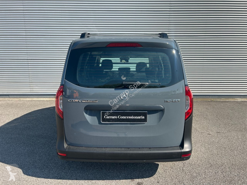 عربة نفعية Mercedes 2021