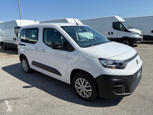 Autoutilitară Fiat Doblo Combi N1 1.5 bluehdi...