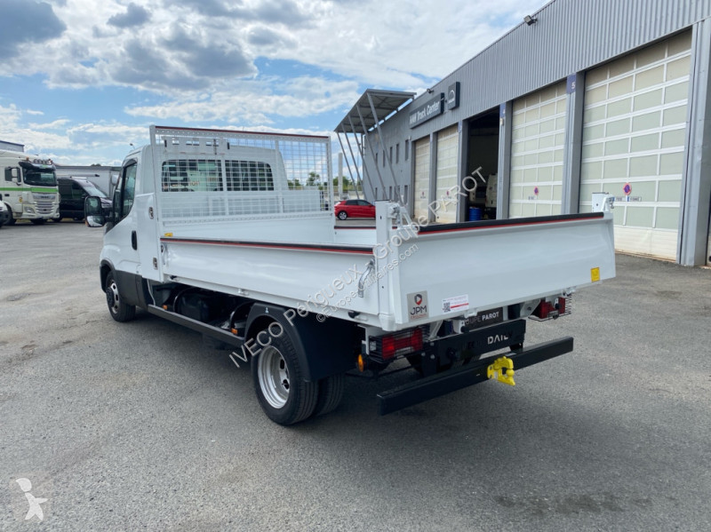 Veicolo commerciale Iveco 35C16H3.0 Empattement...
