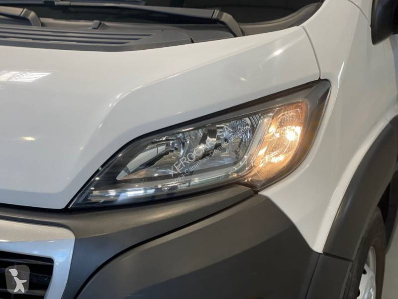 Veículo utilitário Peugeot 2.2 BlueHDi 165HP...