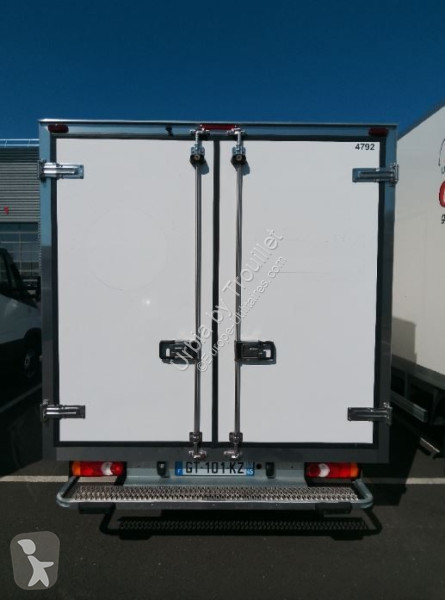 Véhicule utilitaire Renault FRIGO 12M3 CAISSE...