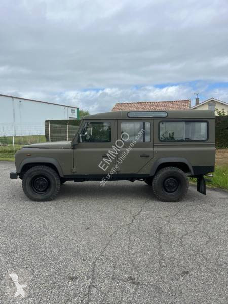 Véhicule utilitaire Land Rover