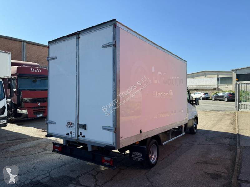 Autoutilitară Iveco