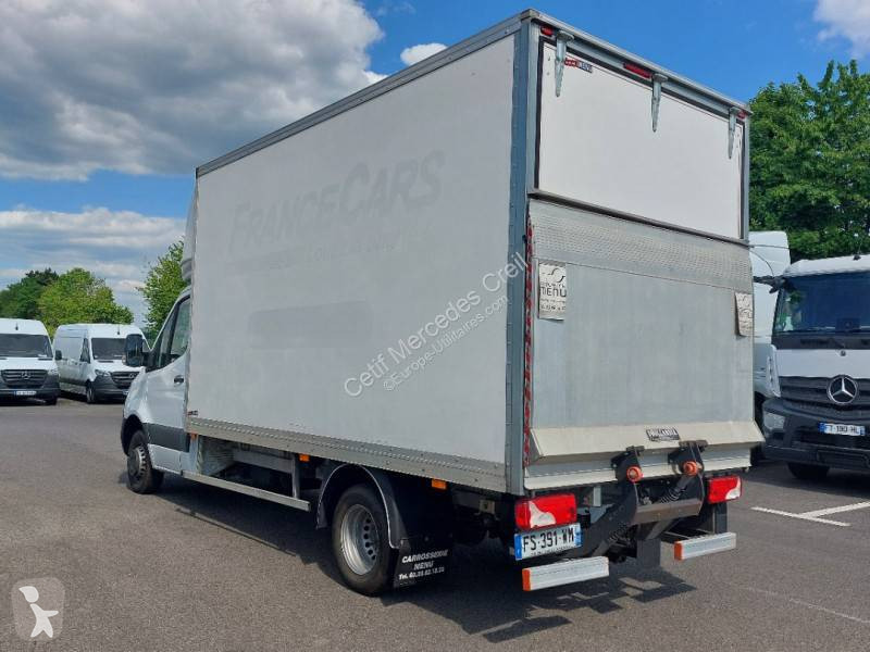 Véhicule utilitaire Mercedes