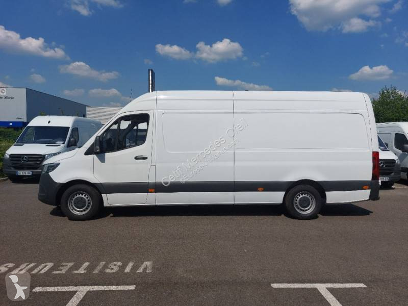Véhicule utilitaire Mercedes