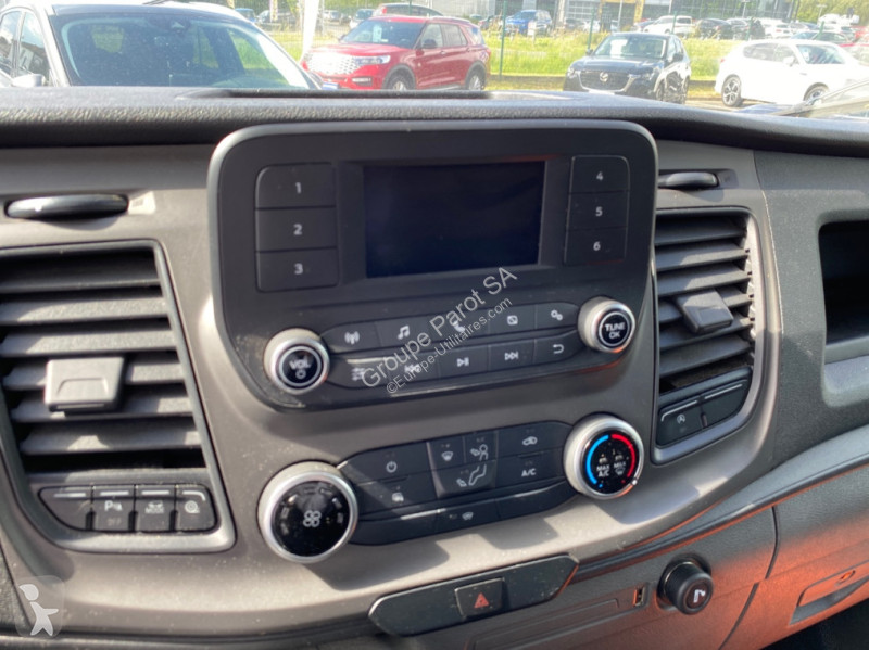 Autoutilitară Ford P350 L2H2 2.0 EcoBlue 130ch...
