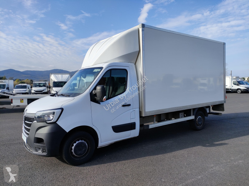 Véhicule utilitaire Renault 20M3 145 CV FOURGON...