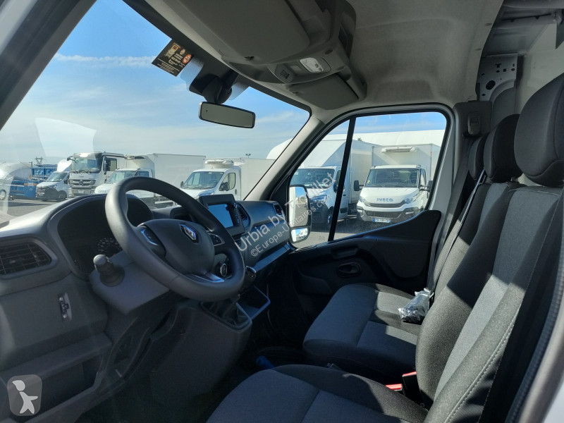 Véhicule utilitaire Renault FRIGO 12M3 145 CV...