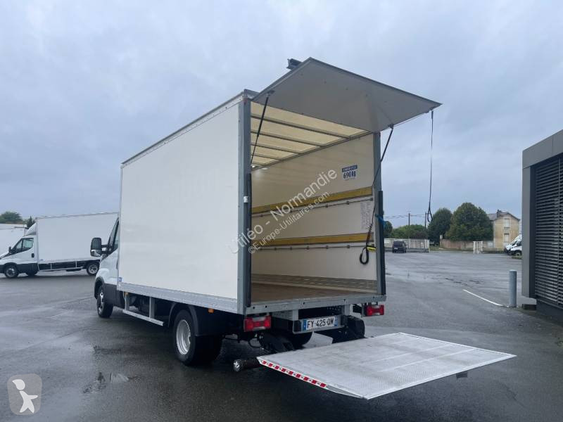 Véhicule utilitaire Iveco
