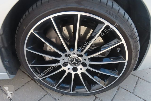 Užitkové vozidlo Mercedes E 400 E -lasse...