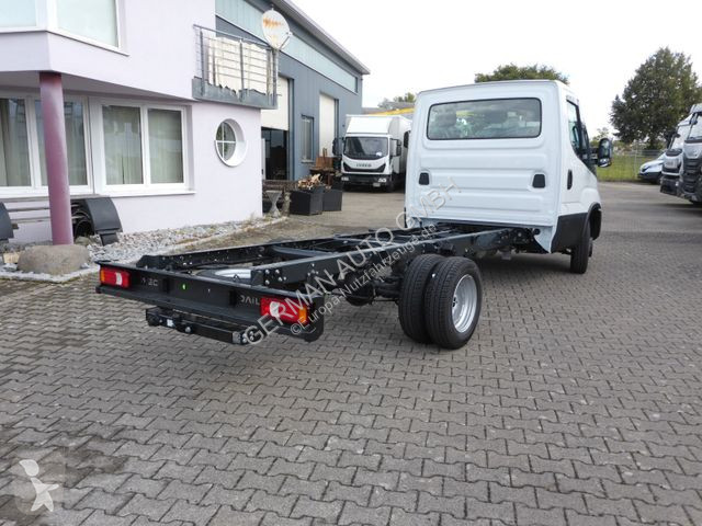 Furgoneta Iveco 35C16H 3,0 l Rd.3750, Neu MY...